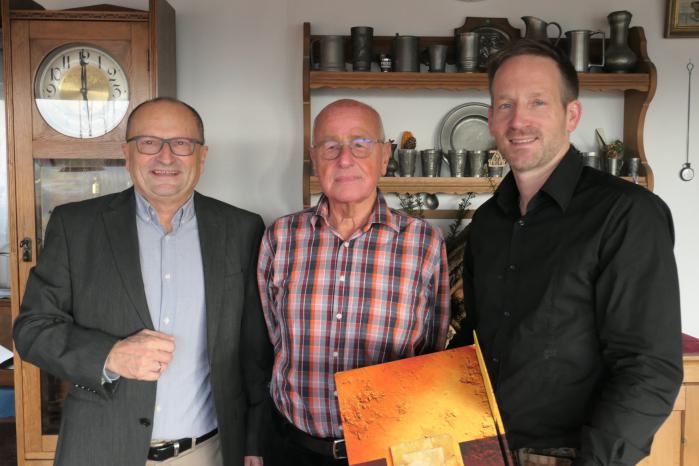 Herzliche Gratulation: Klaus Bender feiert seinen 80. Geburtstag