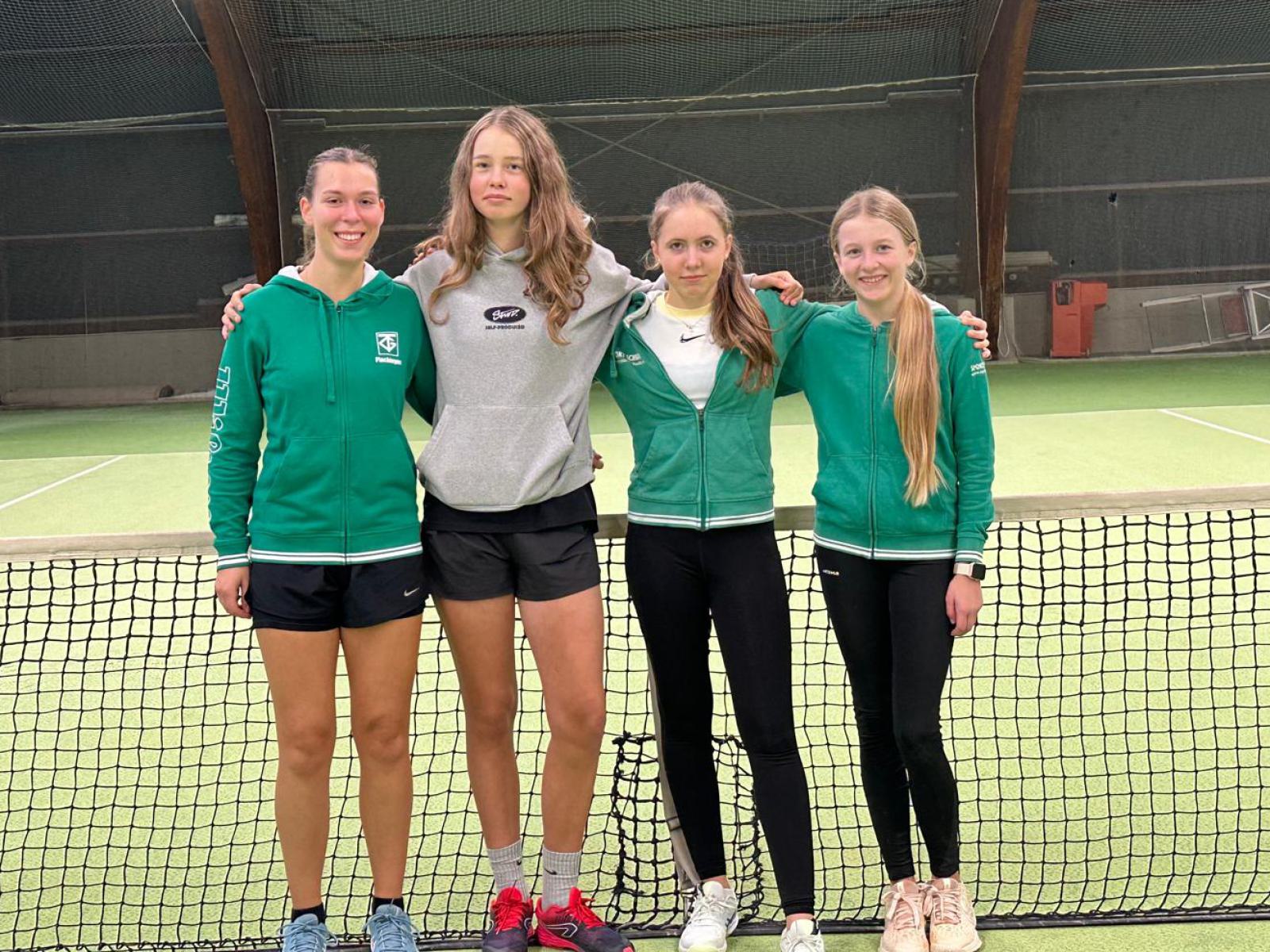 Juniorinnen U18 in Winterhallenrunde gestartet